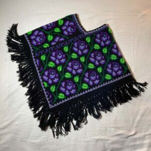 Artesanías - Chal bordado morado